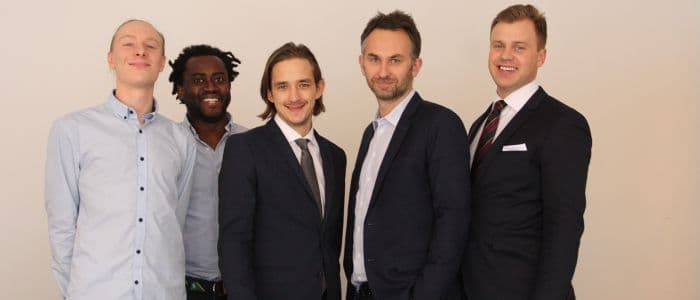 På bilde fra venstre: Peter Svensson, Jacob Jansson, Daniel Bengtsson, Terje Løvdal og Lars Thorsen. Foto: Exito Assuranse AS